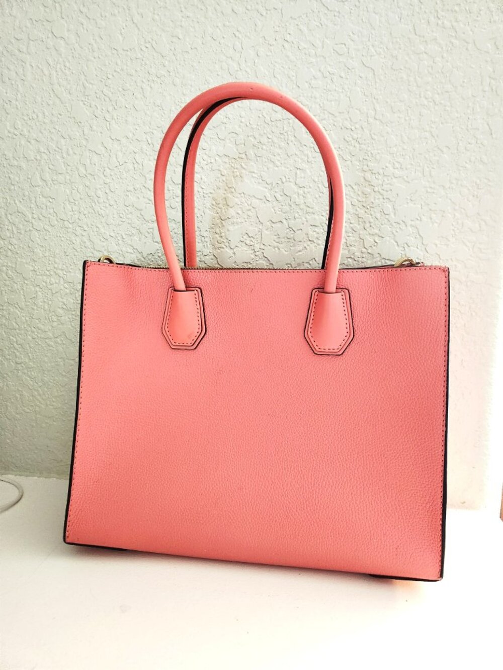 Euc Michael Kors Mercer Coral Leather Shoulder Bag Purse - Picture 3 of 13